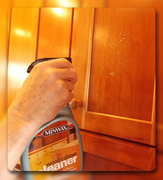 نحوه تمیز کردن درب های چوبی